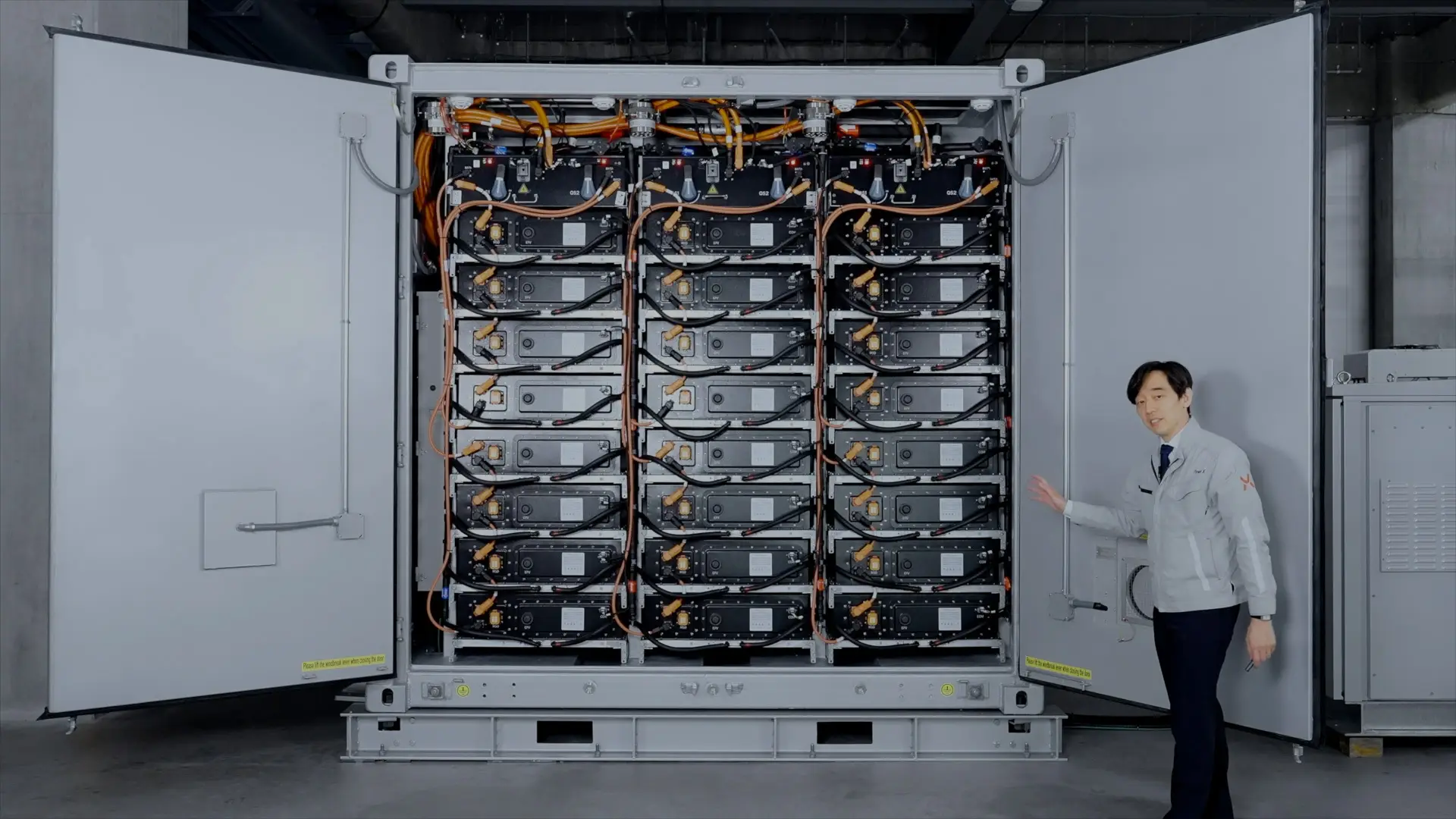 Mega Power 4000シリーズ、Grid Connector 製品発表動画サムネイル（準備中）